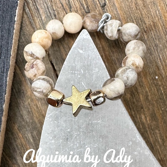 Alquimia by Ady Beige and Gold Star Ring - Picture 1 of 2